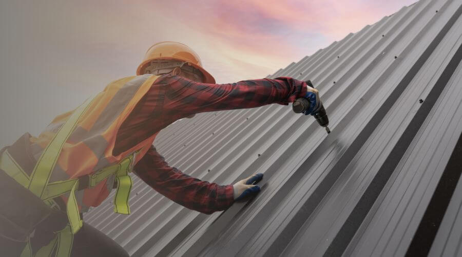 Professional gutter cleaning in Sabael, NY